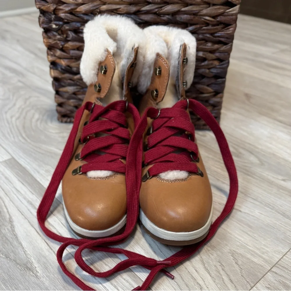 Bionica Diablo Women’s Tan Shearling Boots (NWOT) - Picture 2 of 5